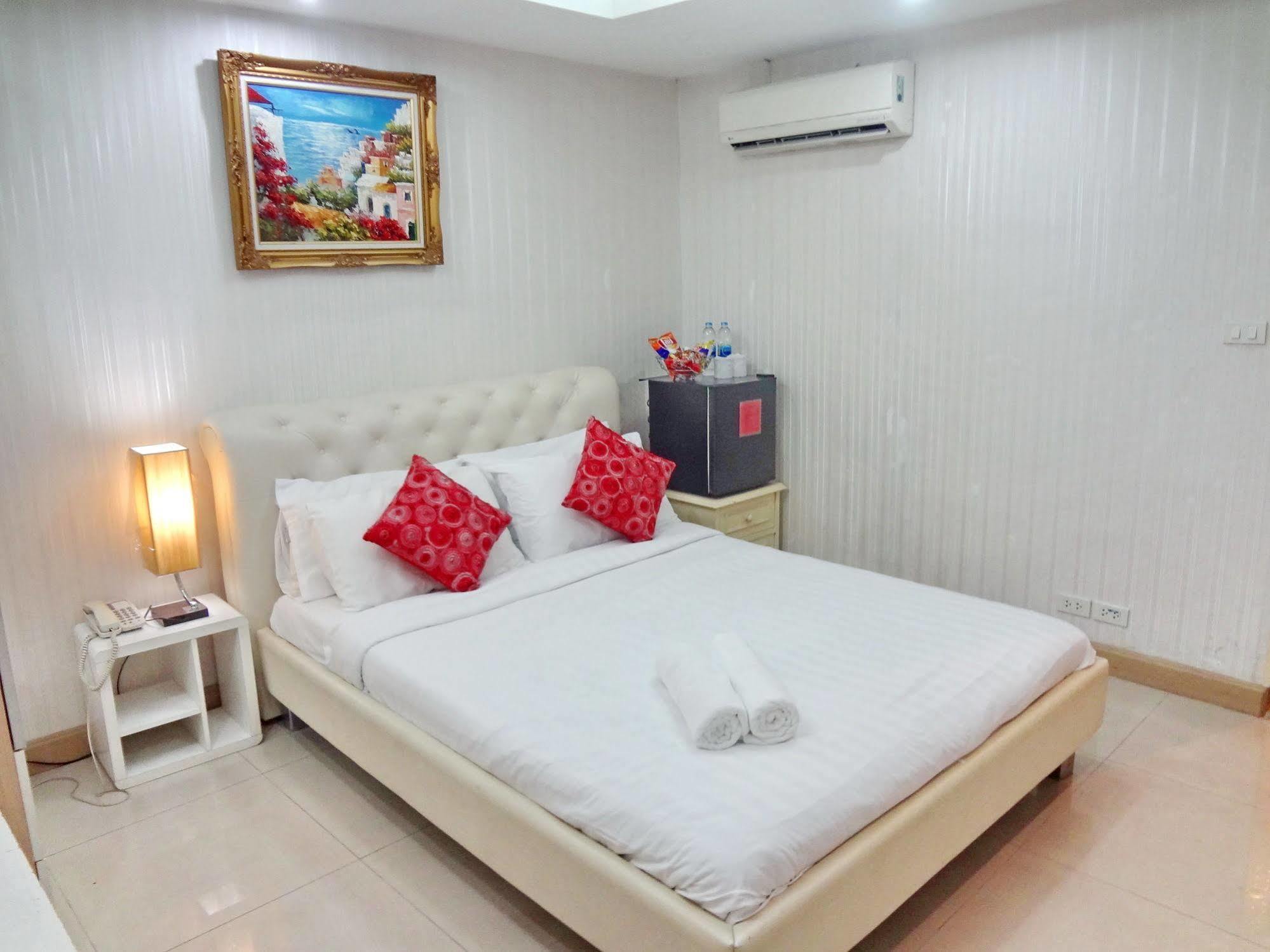 Diamond Residence Silom Bangkok Dış mekan fotoğraf